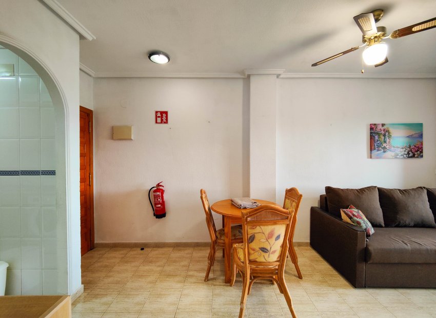 Resale - Apartment / flat - Torrevieia - El Acequión - Los Náufragos