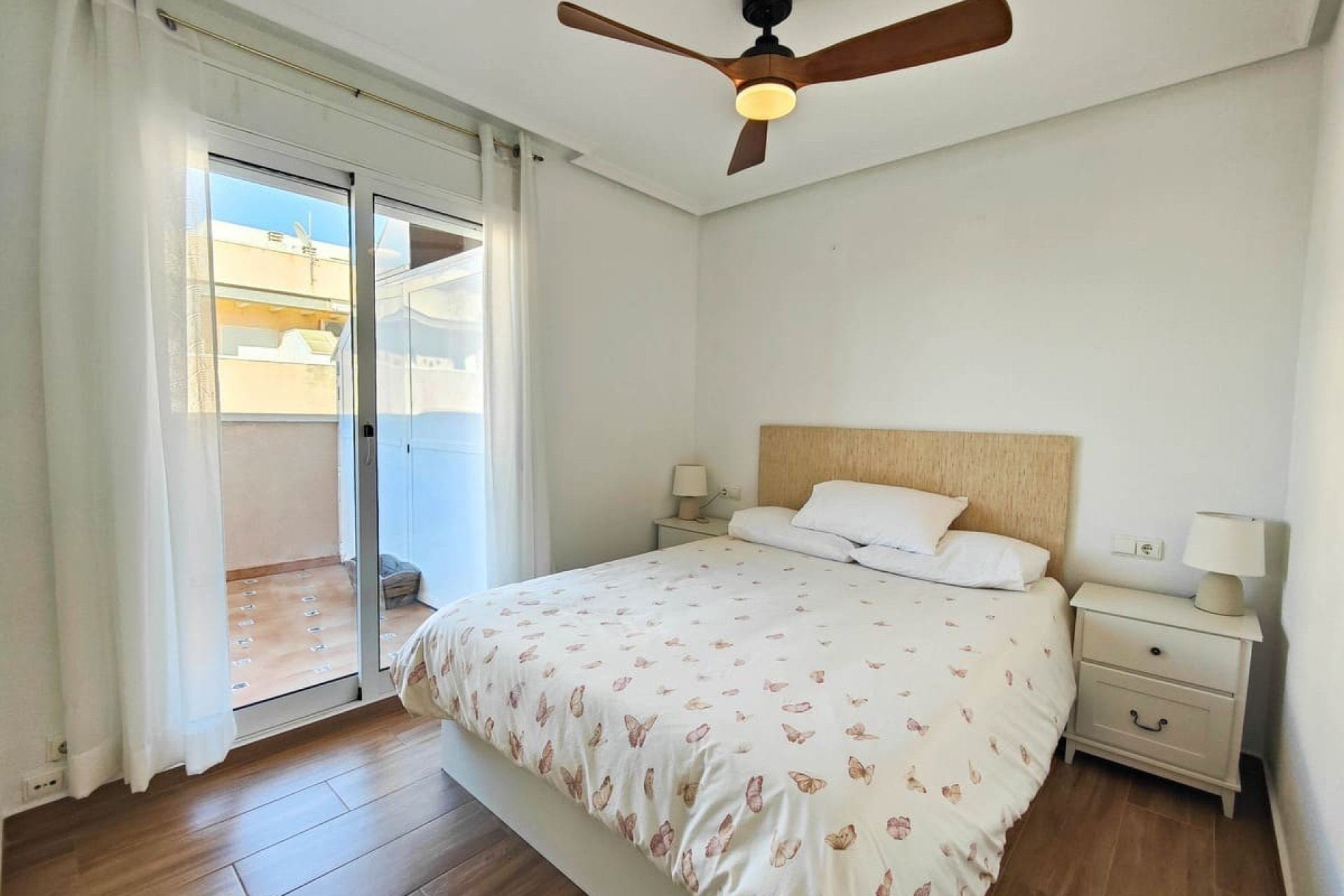 Resale - Apartment / flat - Torrevieia - El Acequión - Los Náufragos
