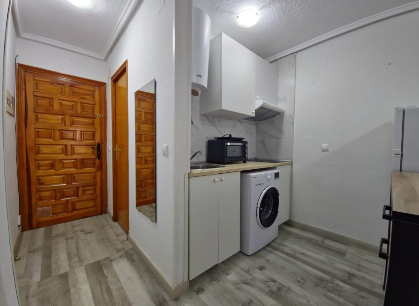 Resale - Apartment / flat - Torrevieia - El Chaparral