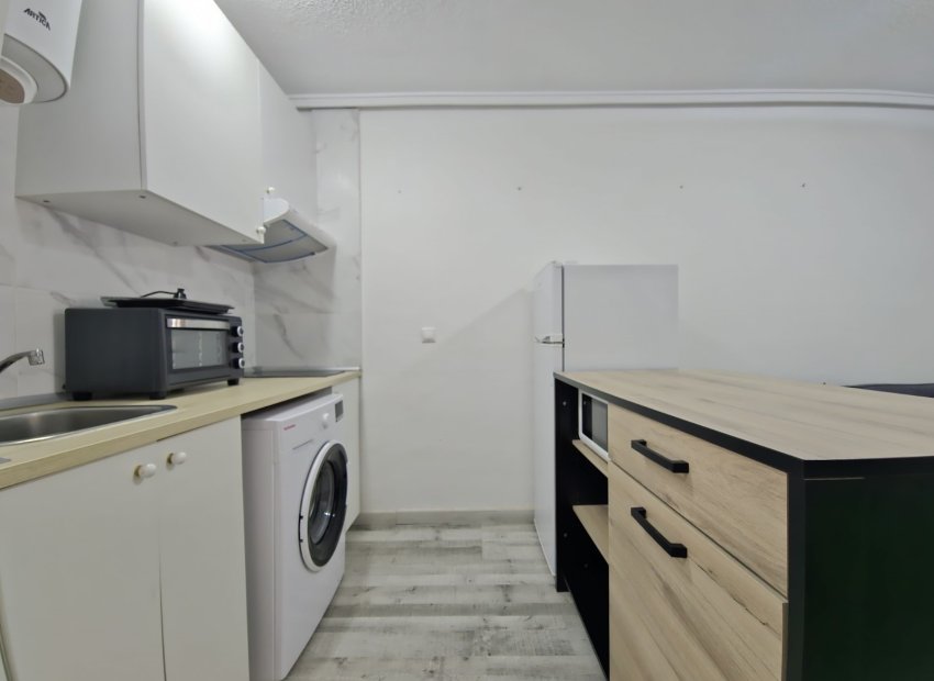 Resale - Apartment / flat - Torrevieia - El Chaparral