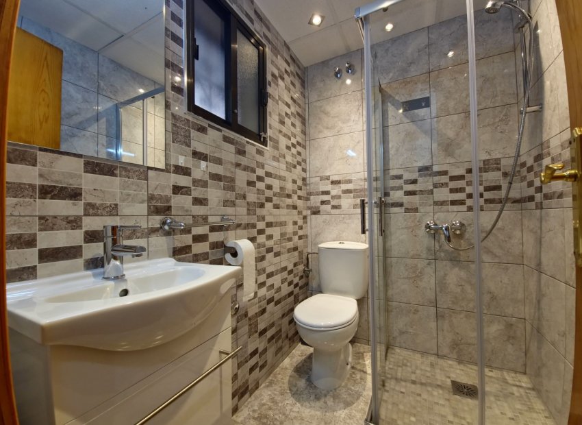 Resale - Apartment / flat - Torrevieia - El Chaparral