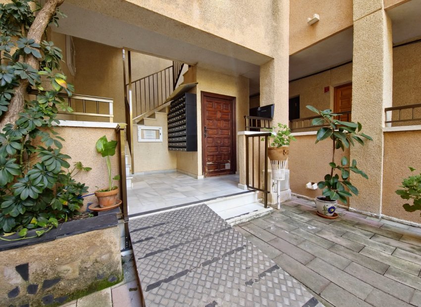 Resale - Apartment / flat - Torrevieia - El Chaparral