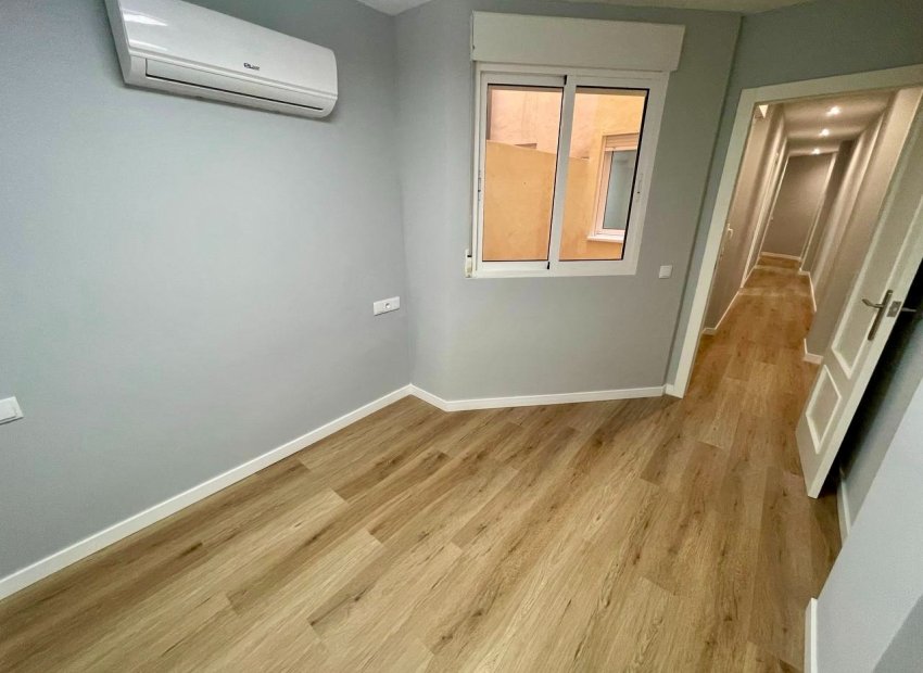 Resale - Apartment / flat - Torrevieia - La Mata