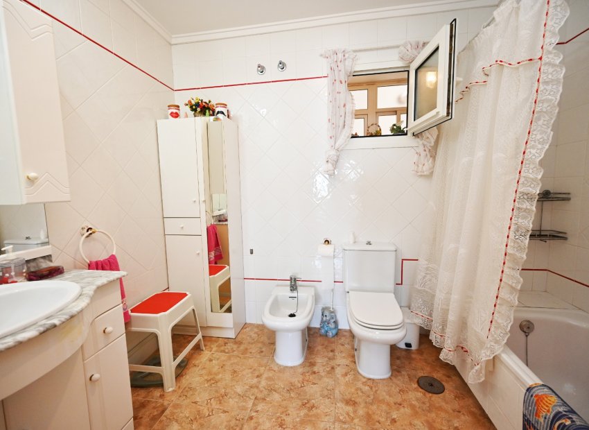 Resale - Apartment / flat - Torrevieia - La Mata