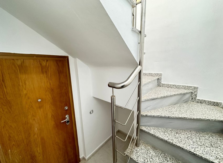 Resale - Apartment / flat - Torrevieia - La Veleta