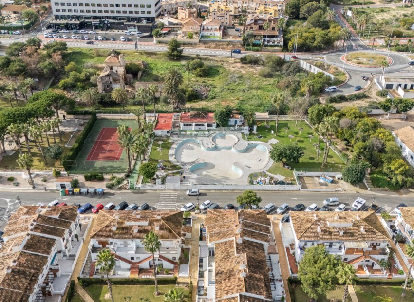 Resale - Apartment / flat - Torrevieia - Lago Jardin