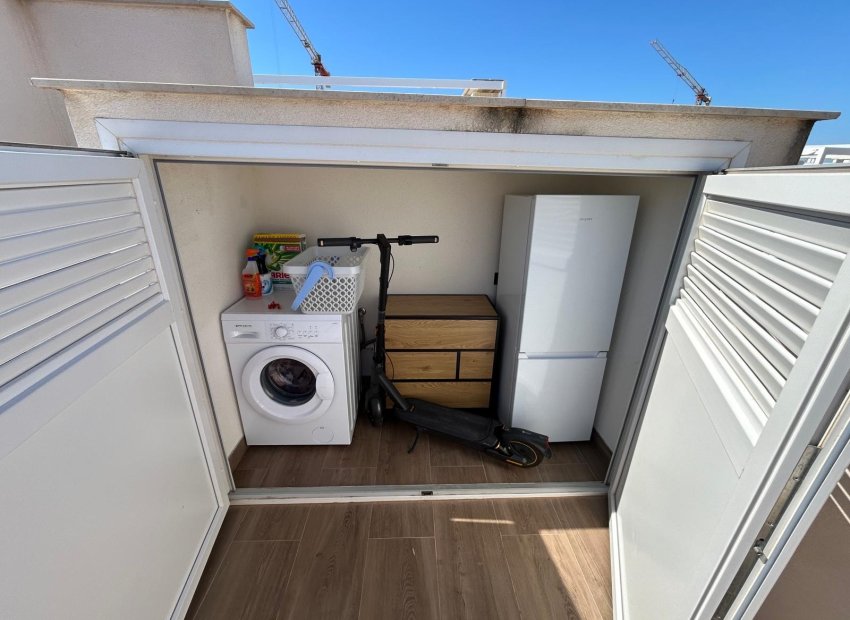 Resale - Apartment / flat - Torrevieia - Los Balcones