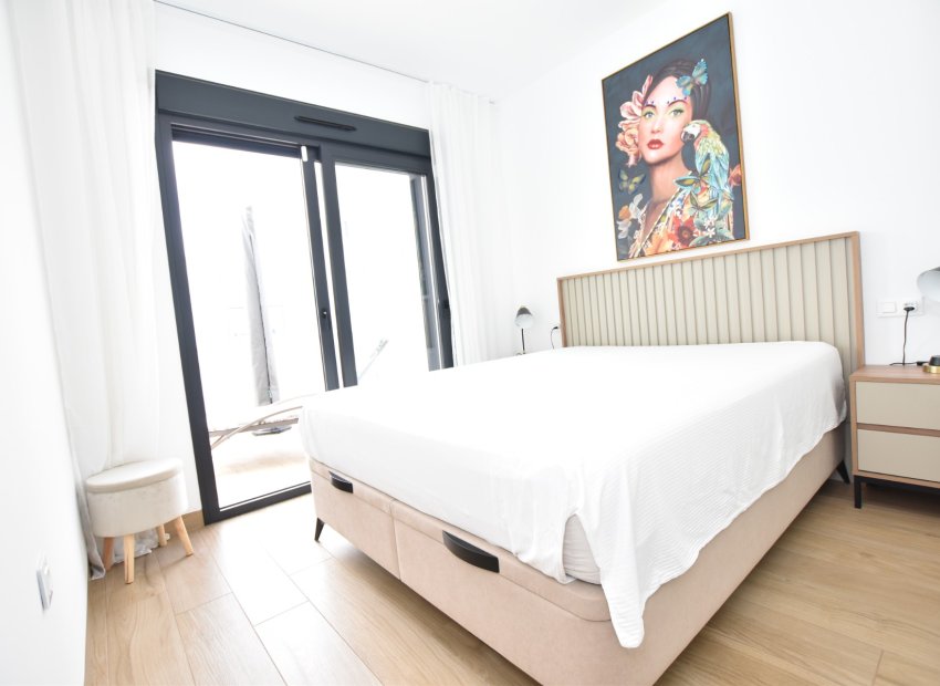 Resale - Apartment / flat - Torrevieia - Los Balcones