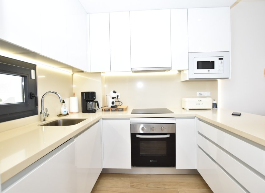 Resale - Apartment / flat - Torrevieia - Los Balcones