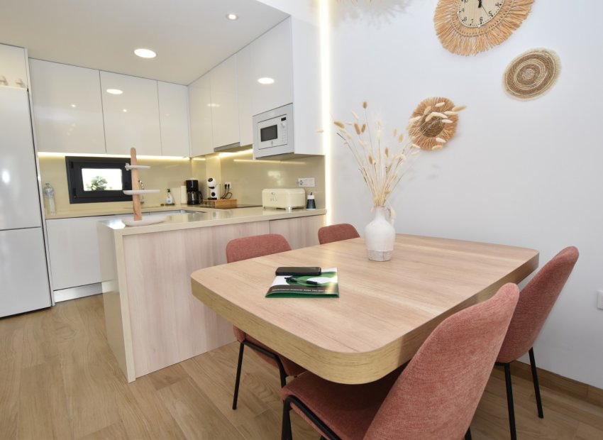 Resale - Apartment / flat - Torrevieia - Los Balcones