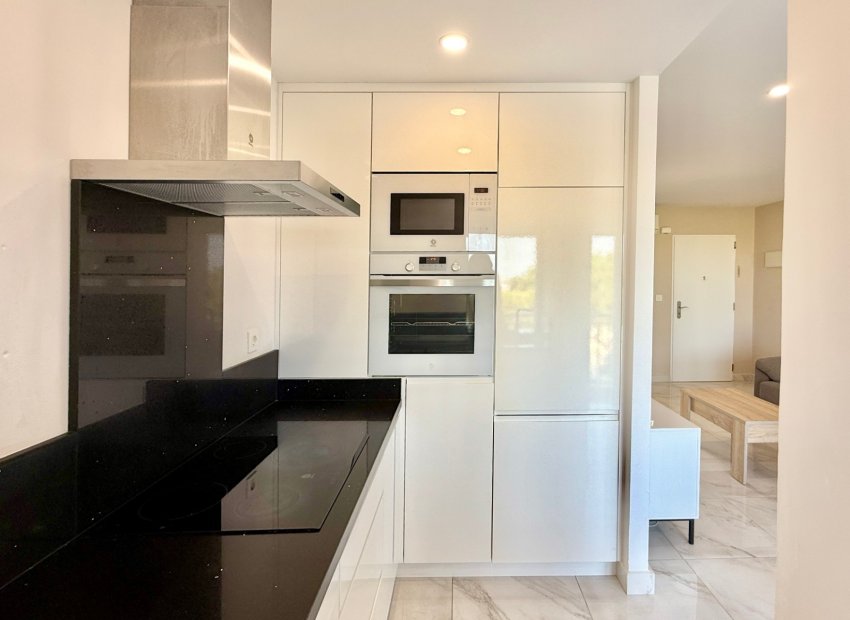 Resale - Apartment / flat - Torrevieia - Los Balcones