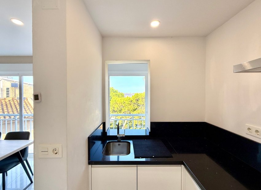 Resale - Apartment / flat - Torrevieia - Los Balcones