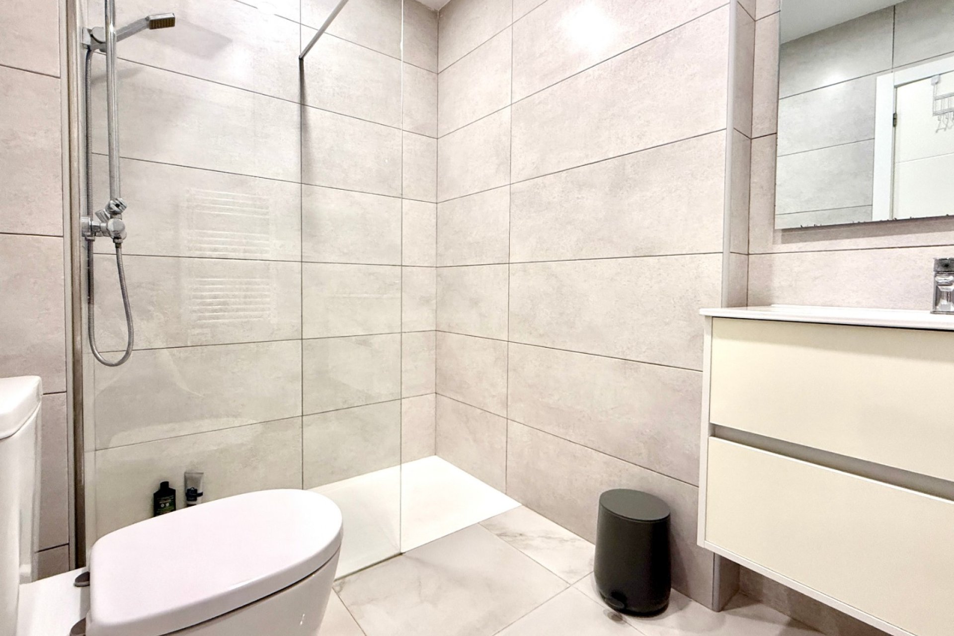 Resale - Apartment / flat - Torrevieia - Los Balcones