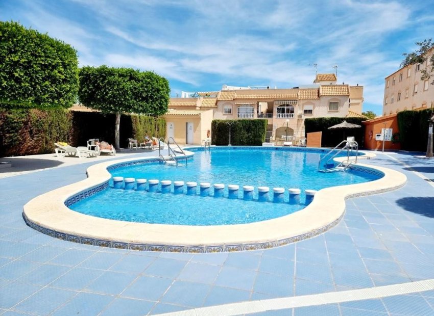 Resale - Apartment / flat - Torrevieia - Los Balcones