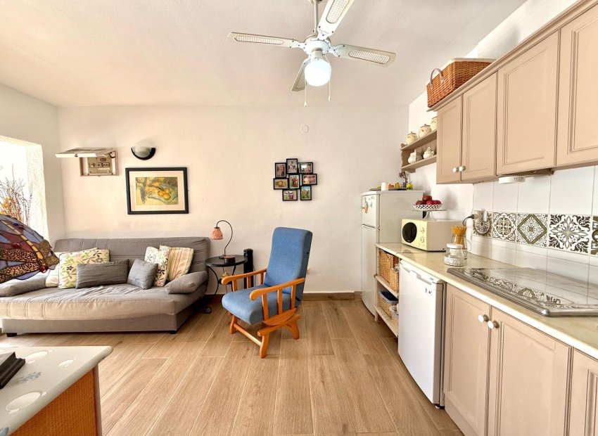 Resale - Apartment / flat - Torrevieia - Los Balcones