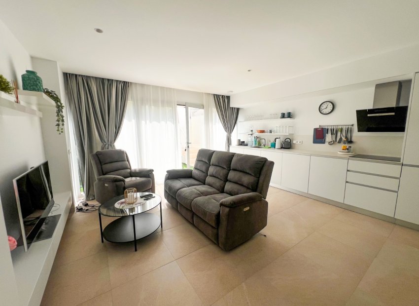 Resale - Apartment / flat - Torrevieia - Los Balcones