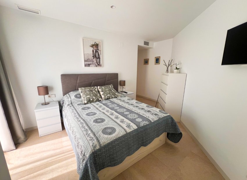 Resale - Apartment / flat - Torrevieia - Los Balcones