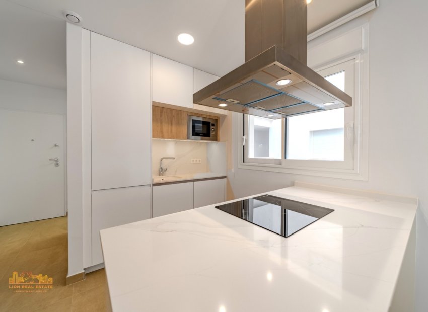 Resale - Apartment / flat - Torrevieia - Los Locos