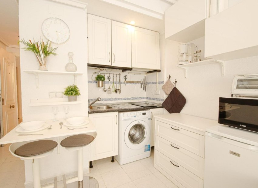 Resale - Apartment / flat - Torrevieia - Nueva Torrevieja