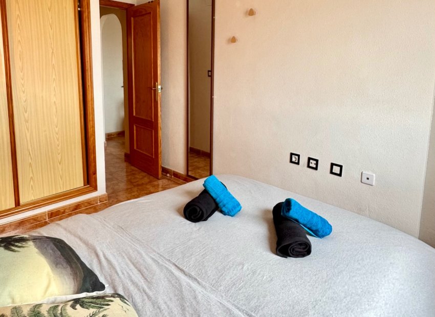 Resale - Apartment / flat - Torrevieia - Nueva Torrevieja