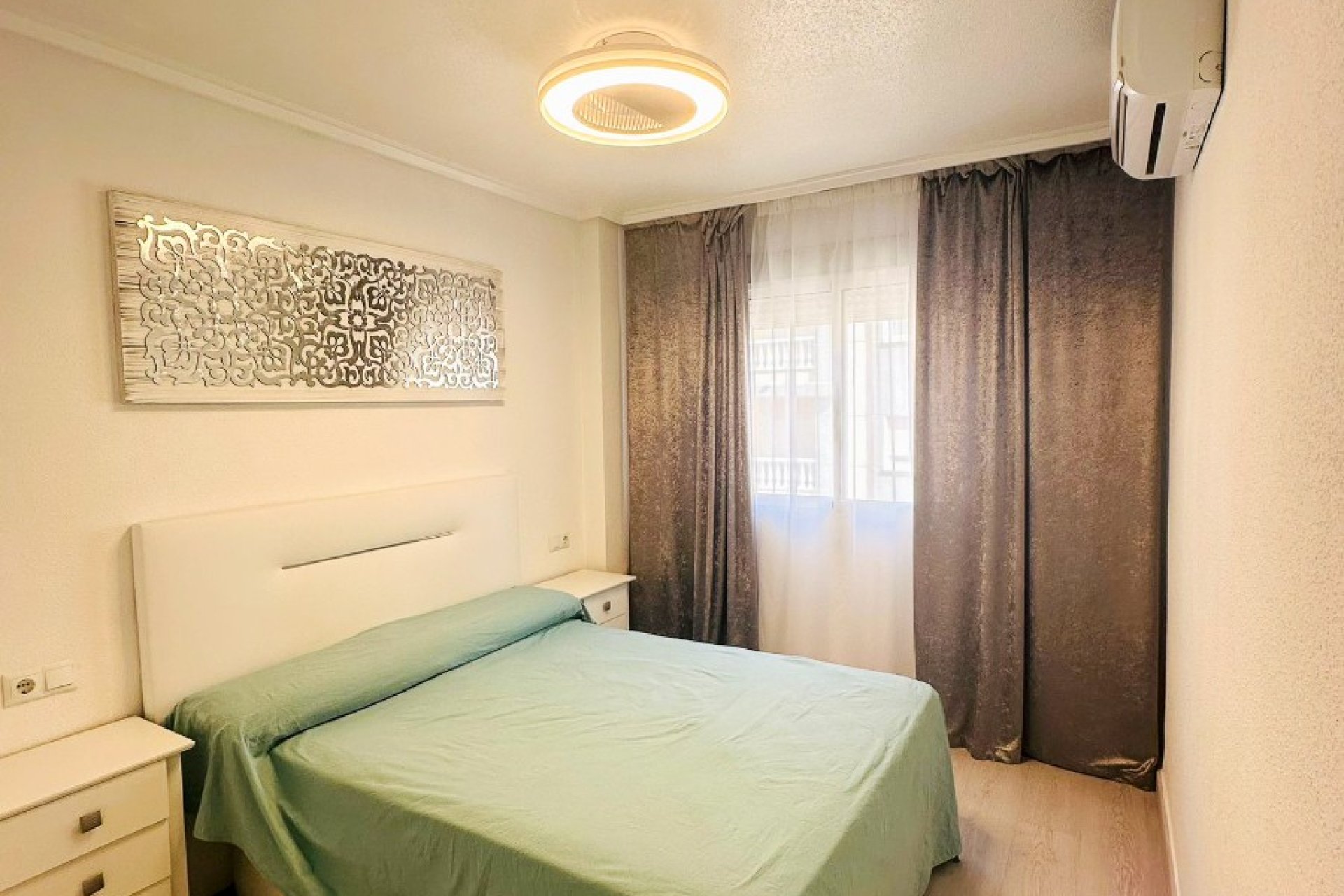 Resale - Apartment / flat - Torrevieia - Parque de las Naciones