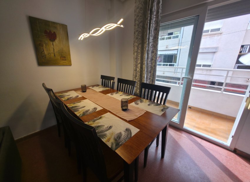 Resale - Apartment / flat - Torrevieia - Paseo maritimo