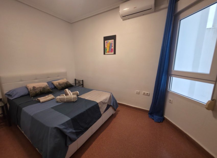 Resale - Apartment / flat - Torrevieia - Paseo maritimo