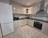 Resale - Apartment / flat - Torrevieia - Paseo maritimo