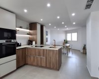 Resale - Apartment / flat - Torrevieia - Playa Acequion