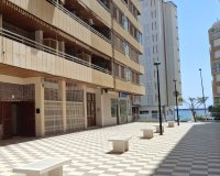 Resale - Apartment / flat - Torrevieia - Playa Acequion