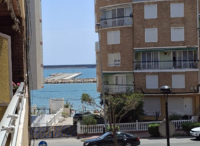Resale - Apartment / flat - Torrevieia - Playa Acequion