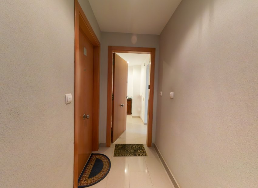 Resale - Apartment / flat - Torrevieia - Playa de Los Locos-Curva del Palangre