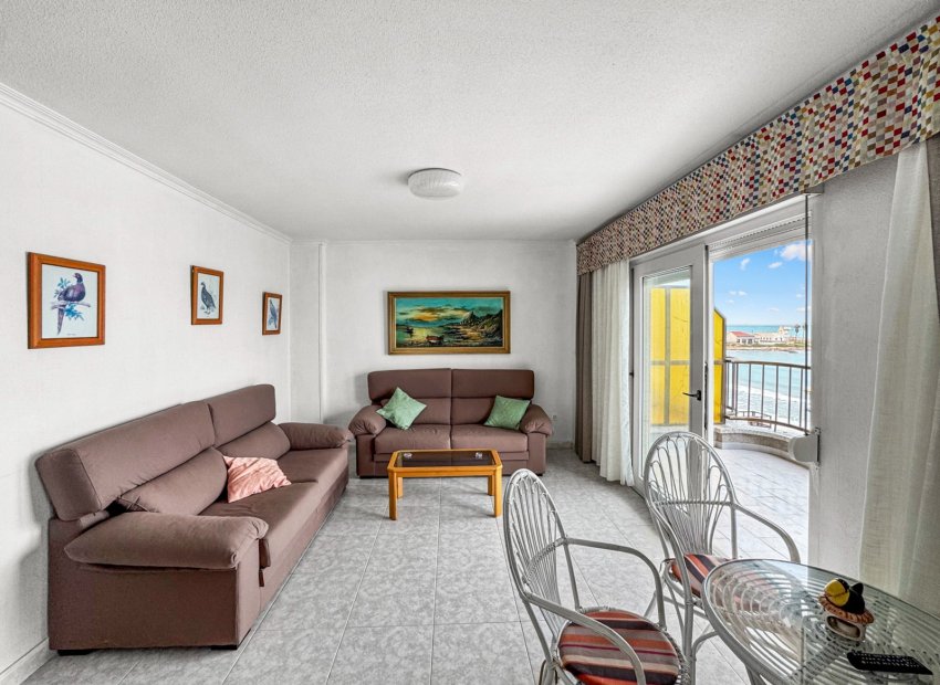 Resale - Apartment / flat - Torrevieia - Playa de los Locos