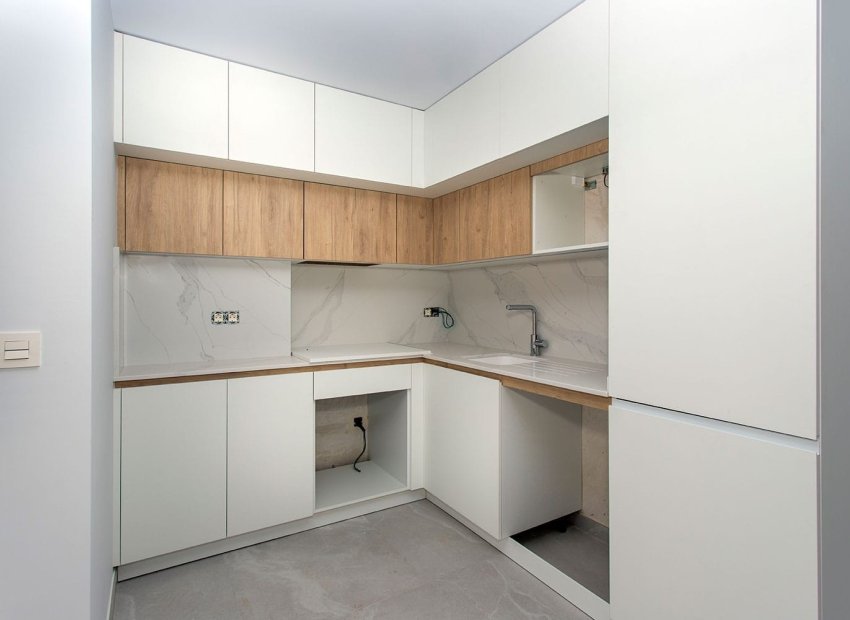 Resale - Apartment / flat - Torrevieia - Playa del Cura