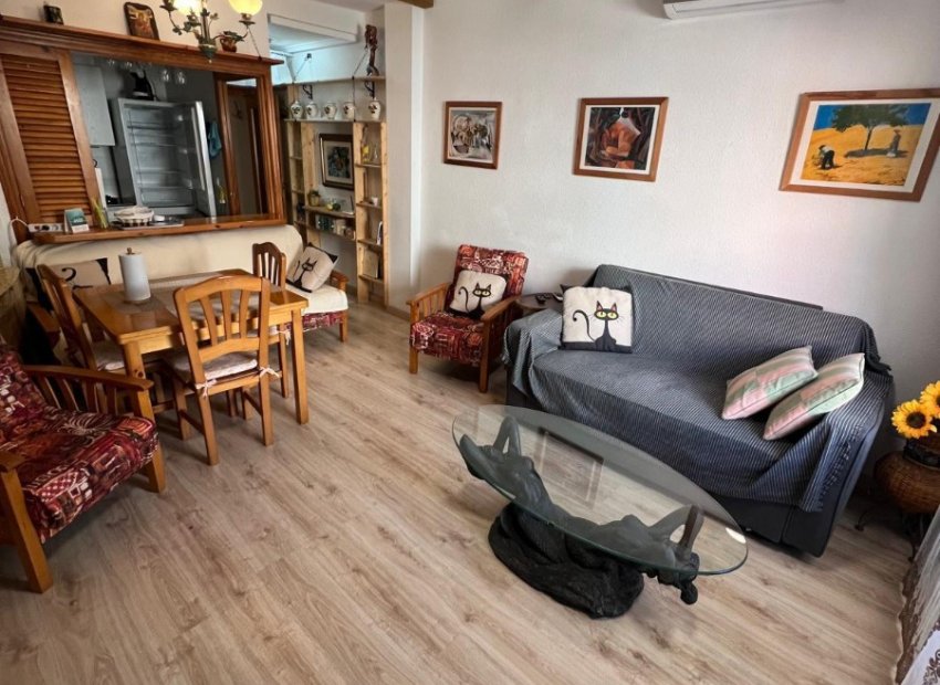 Resale - Apartment / flat - Torrevieia - Playa del Cura