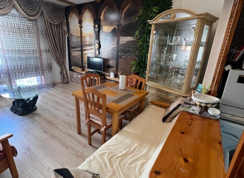 Resale - Apartment / flat - Torrevieia - Playa del Cura