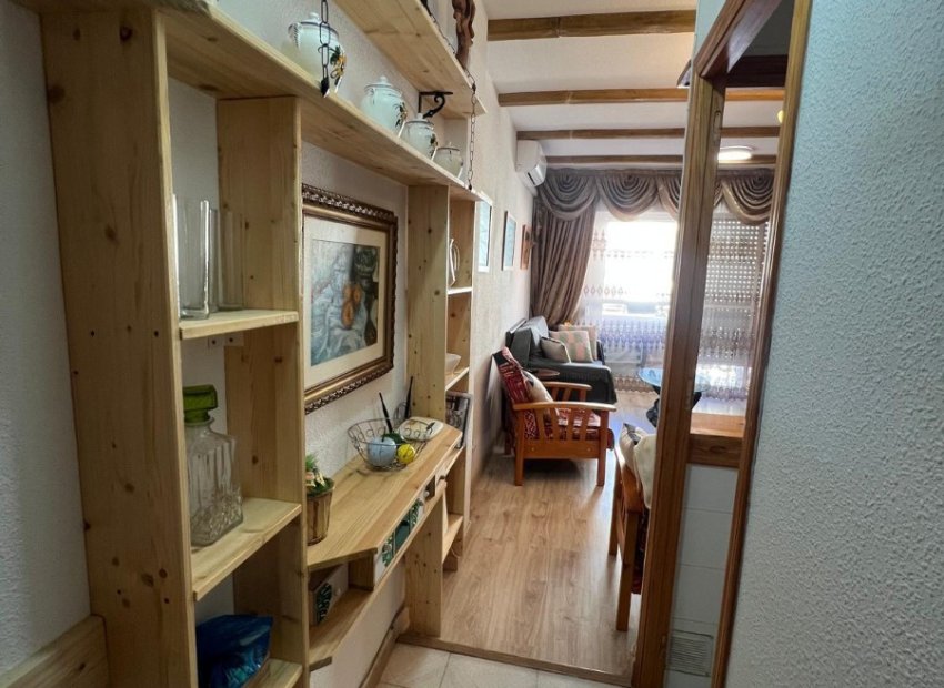 Resale - Apartment / flat - Torrevieia - Playa del Cura