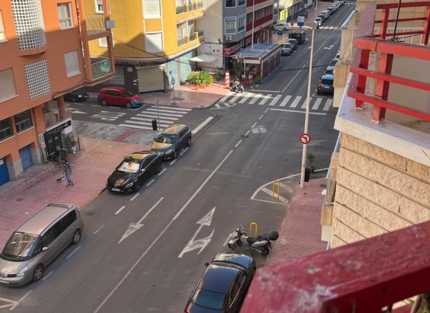 Resale - Apartment / flat - Torrevieia - Playa del Cura