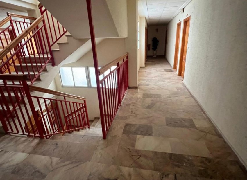 Resale - Apartment / flat - Torrevieia - Playa del Cura