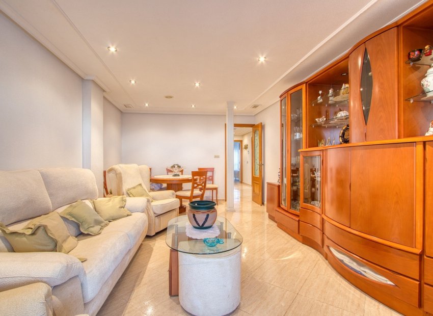 Resale - Apartment / flat - Torrevieia - Playa del Cura