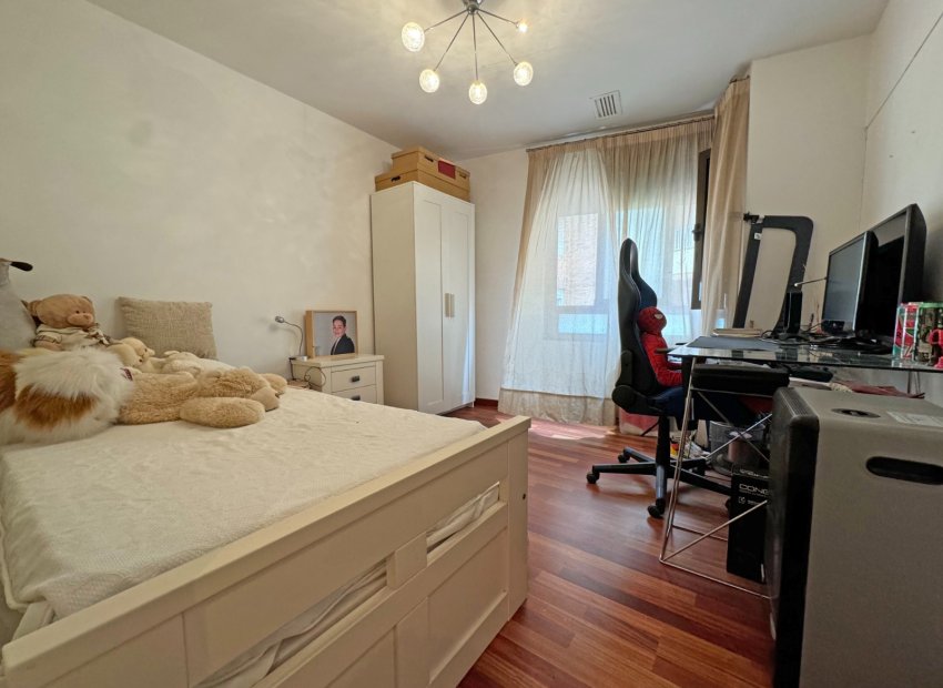 Resale - Apartment / flat - Torrevieia - Playa del Cura