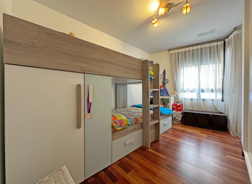 Resale - Apartment / flat - Torrevieia - Playa del Cura