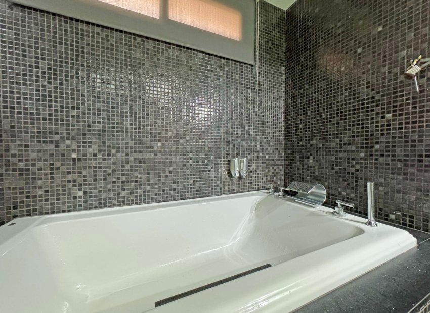 Resale - Apartment / flat - Torrevieia - Playa del Cura