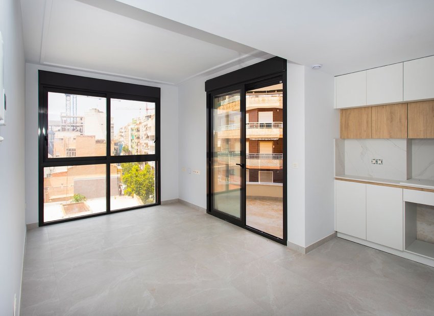 Resale - Apartment / flat - Torrevieia - Playa del Cura