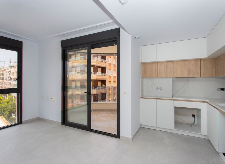 Resale - Apartment / flat - Torrevieia - Playa del Cura