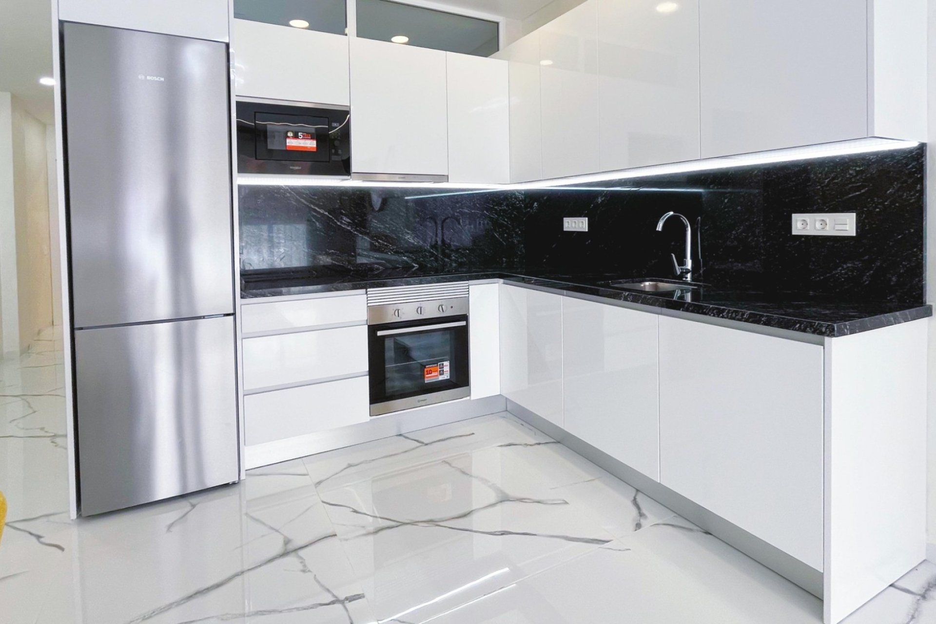 Resale - Apartment / flat - Torrevieia - Playa del Cura