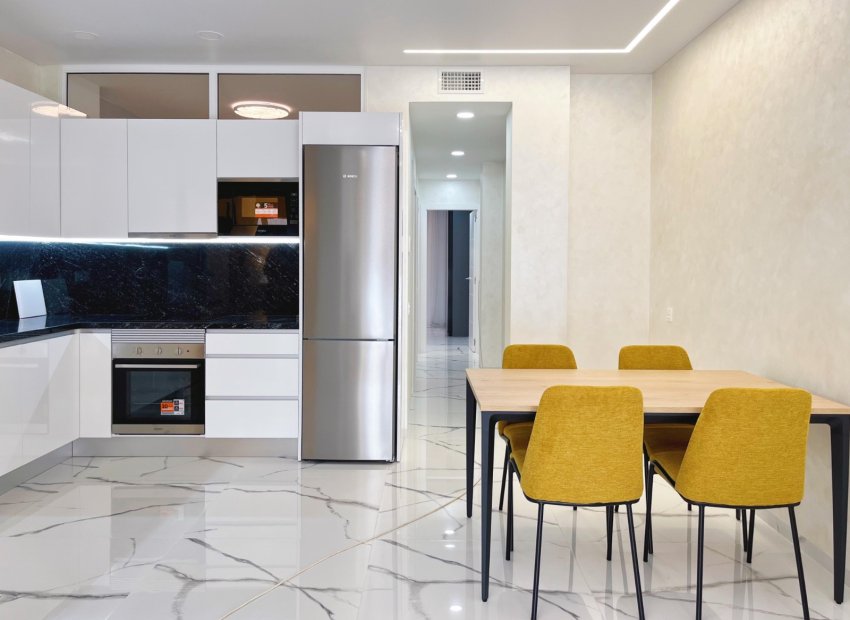 Resale - Apartment / flat - Torrevieia - Playa del Cura