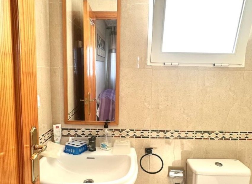 Resale - Apartment / flat - Torrevieia - Playa del Cura