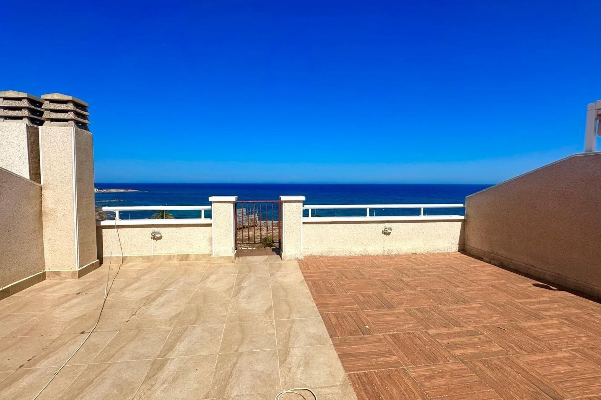 Resale - Apartment / flat - Torrevieia - Playa del Cura