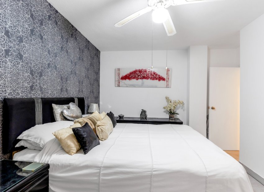 Resale - Apartment / flat - Torrevieia - Playa del Cura